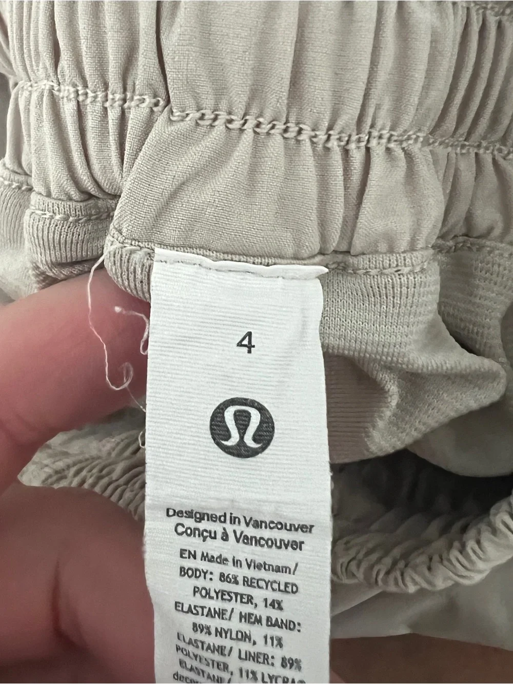 Lululemon Hotty Hot High-Rise Short 2.5